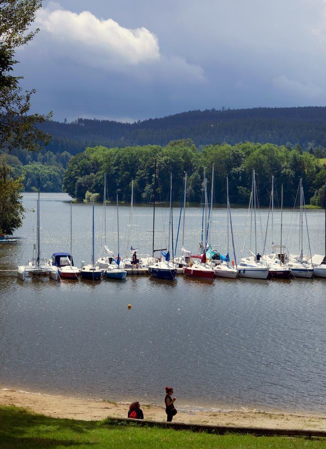 Lipno Wellness - Frymburk Hotel Private Family Room المظهر الخارجي الصورة
