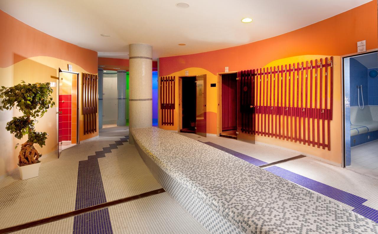 Lipno Wellness - Frymburk Hotel Private Family Room المظهر الخارجي الصورة