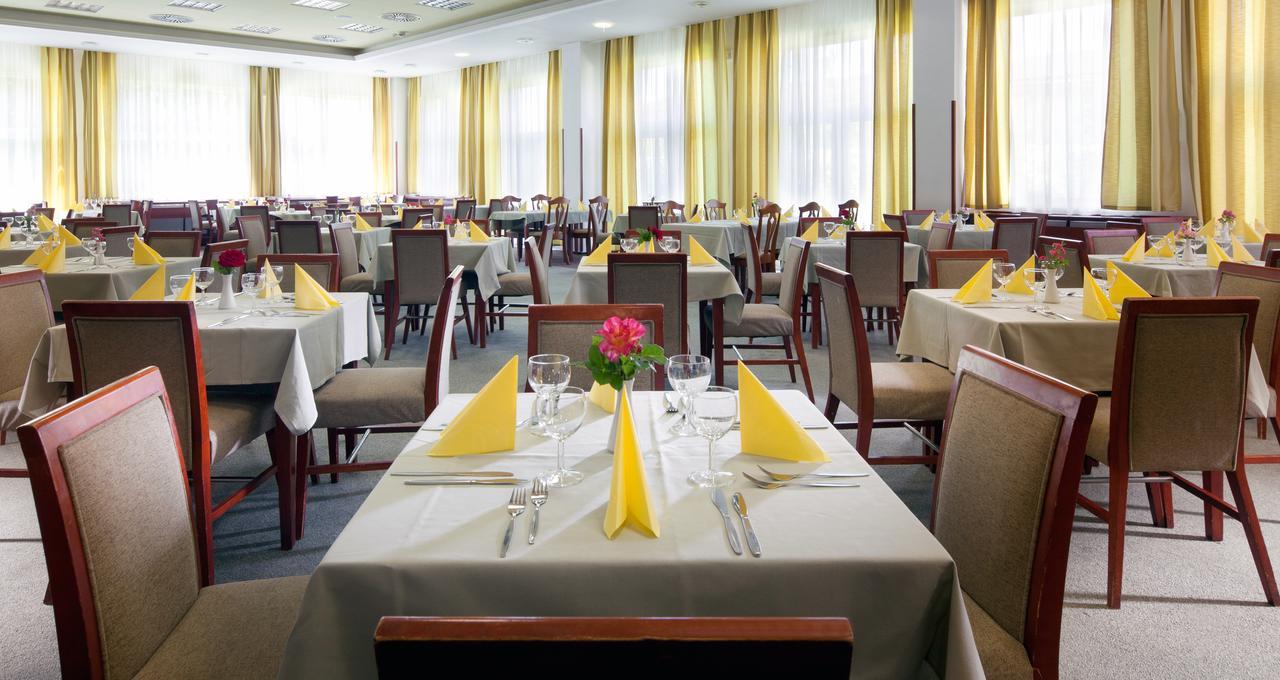 Lipno Wellness - Frymburk Hotel Private Family Room المظهر الخارجي الصورة